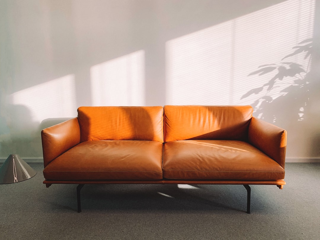 brown-leather-2-seat-sofa-bpg-ngqrpc8